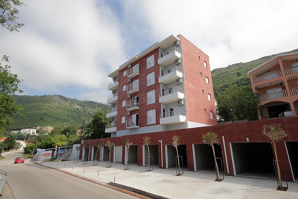 Apartments Residence Dj Petrovazzo Esterno foto